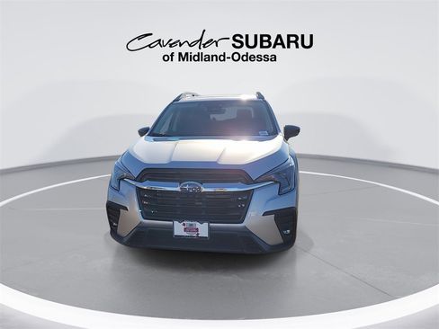 Used 2025 Subaru Ascent Limited image 3