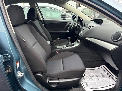 Used 2011 MAZDA MAZDA3 i Touring image 10