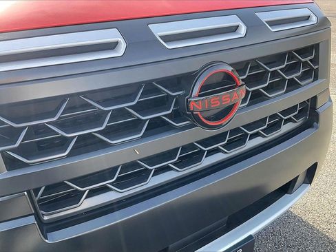 Used 2025 Nissan Frontier PRO-4X w/ Tow Package image 28