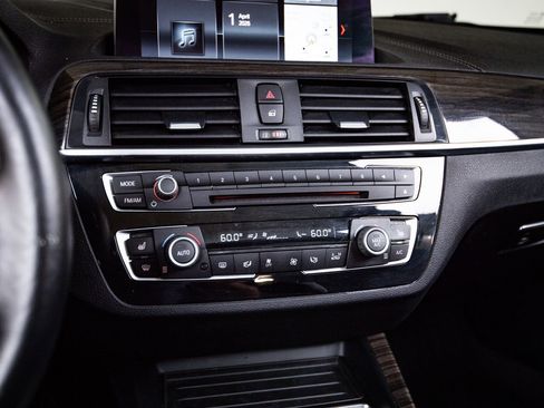 Used 2020 BMW 230i Convertible w/ Premium Package image 19