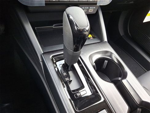 New 2026 Subaru Outback Limited image 8