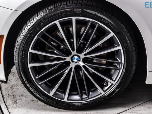 Used 2022 BMW 530i xDrive w/ Convenience Package image 10