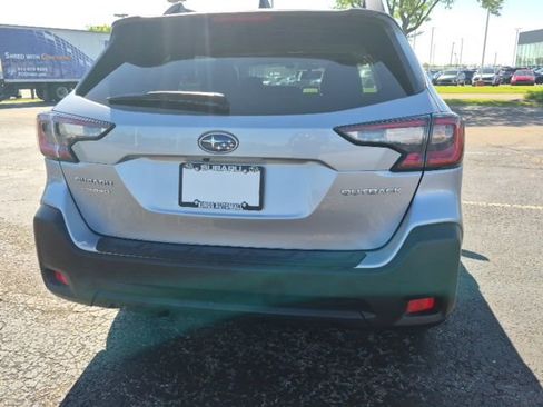 Used 2024 Subaru Outback Premium AWD/4WD image 8