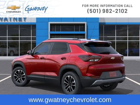 New 2026 Chevrolet TrailBlazer LT w/ LPO, Blackout Package FWD image 3