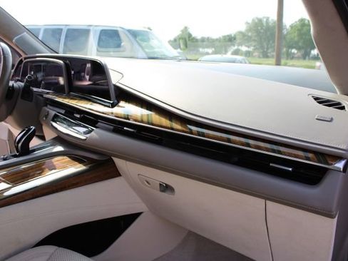 Used 2021 Cadillac Escalade ESV Premium Luxury Platinum AWD/4WD image 68