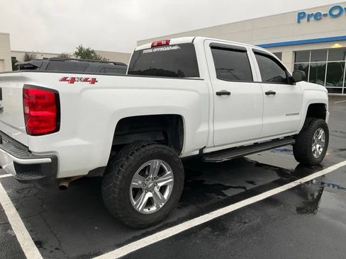 Used 2018 Chevrolet Silverado 1500 Custom w/ Custom Value Package AWD/4WD image 7