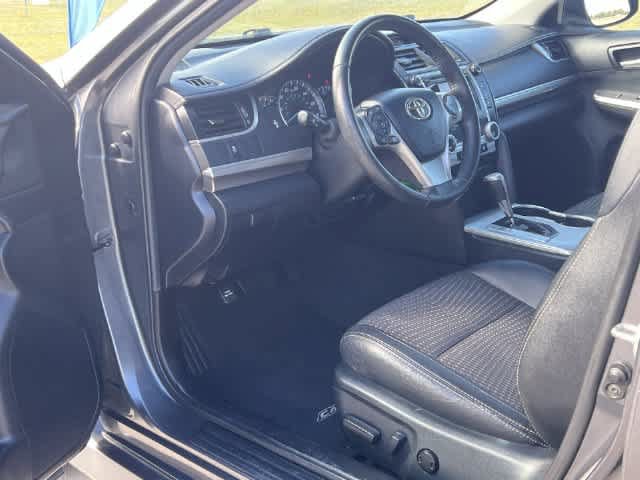Used 2012 Toyota Camry SE FWD image 3