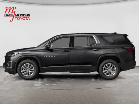 Used 2022 Chevrolet Traverse LT FWD image 4
