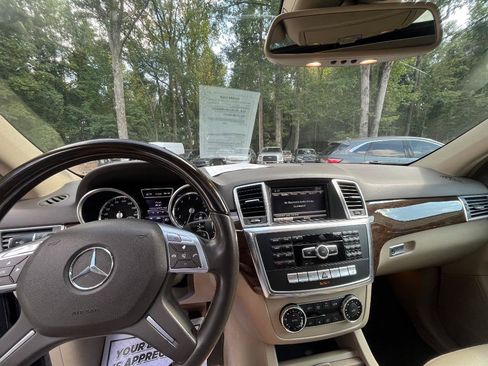 Used 2013 Mercedes-Benz ML 350 4MATIC image 18
