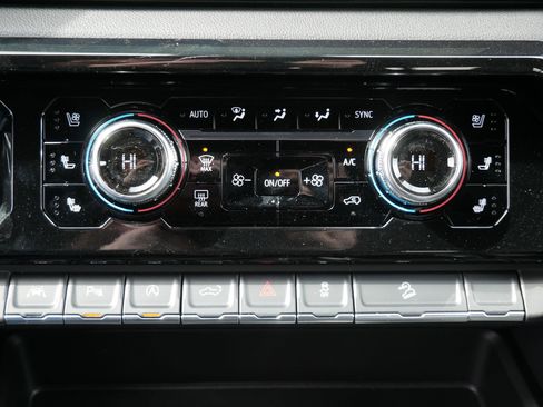 New 2026 GMC Sierra 1500 AT4 w/ Technology Package image 8