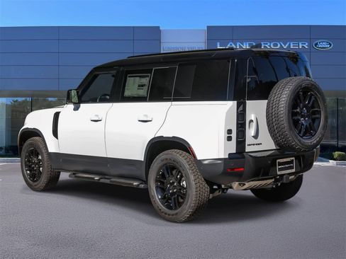 New 2026 Land Rover Defender 110 S image 4
