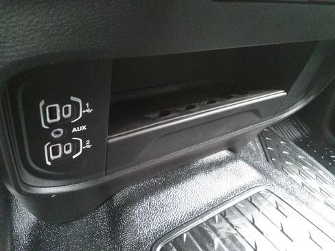 New 2026 RAM 3500 Tradesman w/ Chrome Appearance Group A image 19