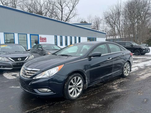 Used 2011 Hyundai Sonata SE image 1