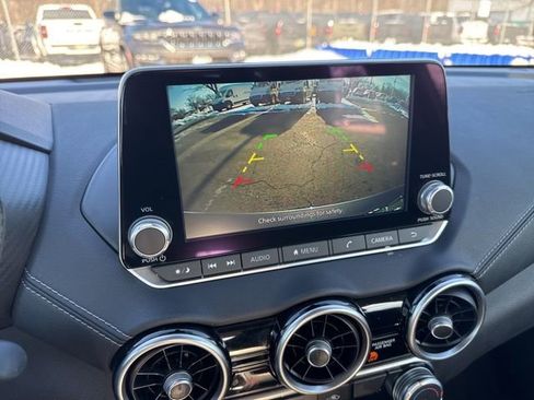 Used 2022 Nissan Sentra SV w/ Lighting Package image 14