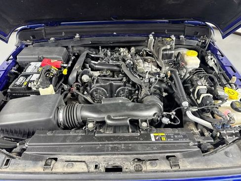 Used 2020 Jeep Wrangler Unlimited Sahara AWD/4WD image 25