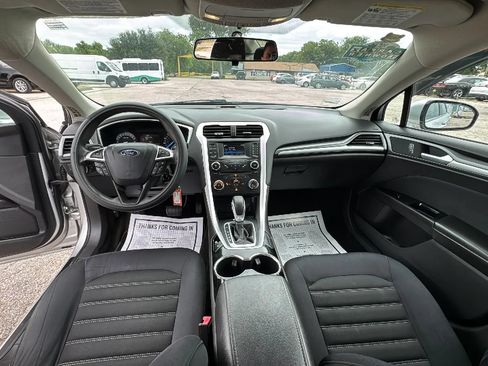 Used 2014 Ford Fusion SE FWD image 14
