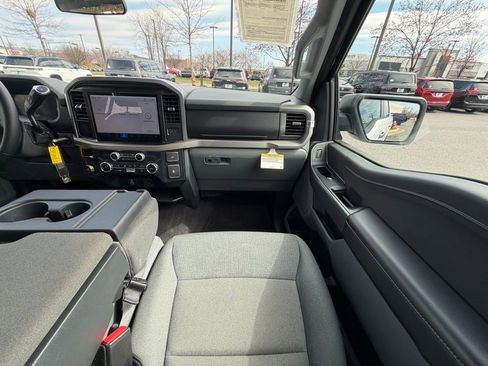 Used 2025 Ford F150 XLT w/ Equipment Group 301A Standard image 19