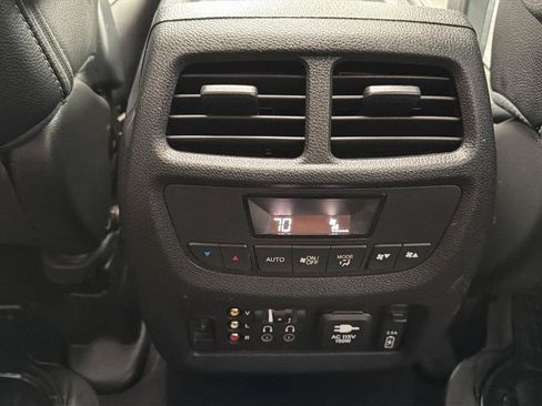 Used 2016 Honda Pilot Touring image 22