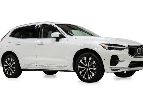 Used 2023 Volvo XC60 B5 Plus AWD/4WD image 1