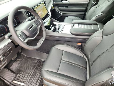 New 2026 Jeep Grand Wagoneer 4WD image 8