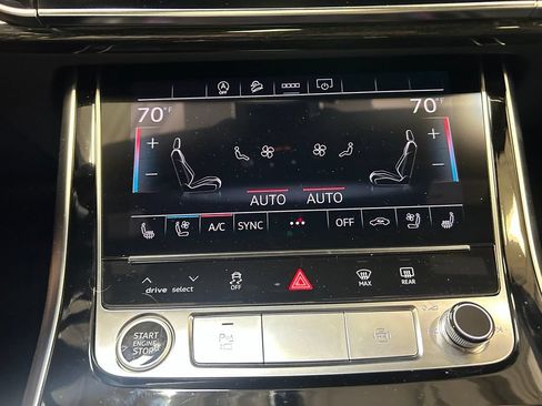 Used 2025 Audi Q7 3.0T Premium Plus w/ Premium Plus Package AWD/4WD image 17
