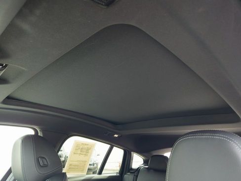 Used 2023 BMW X4 xDrive30i w/ M Sport Package image 17