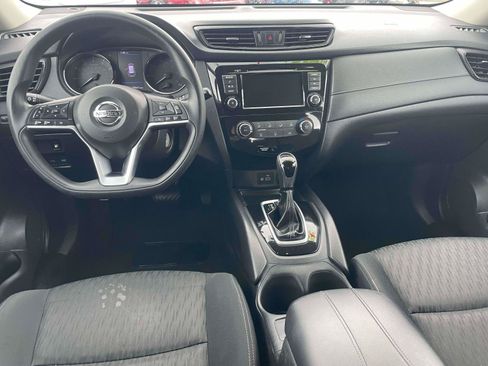 Used 2018 Nissan Rogue S AWD/4WD image 7