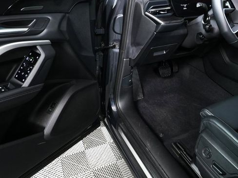 Certified 2025 Audi Q5 Premium Plus w/ Premium Plus image 8