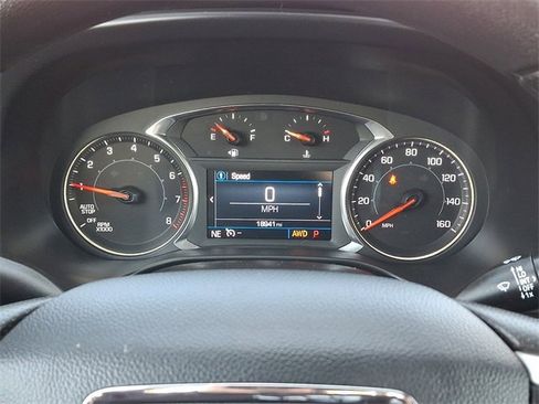 Used 2023 GMC Acadia SLE w/ Driver Convenience Package image 21