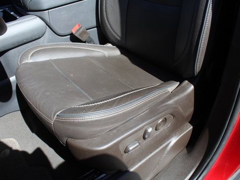 Used 2022 GMC Yukon Denali image 40