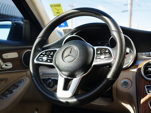 Used 2019 Mercedes-Benz C 300 Sedan image 17