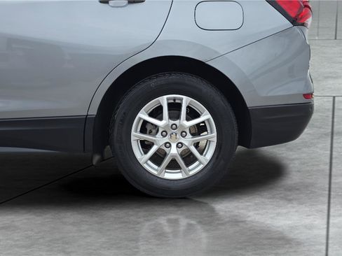 Used 2023 Chevrolet Equinox LT FWD image 30