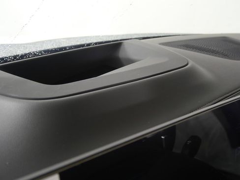 New 2026 BMW X5 xDrive50e image 18