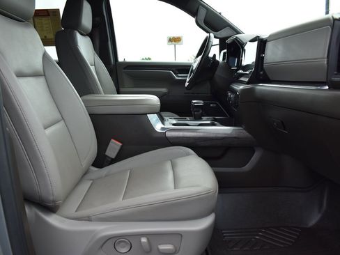Used 2024 Chevrolet Silverado 1500 LTZ AWD/4WD image 5