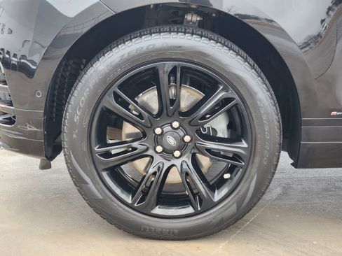 Certified 2021 Land Rover Range Rover Velar R-Dynamic S image 11