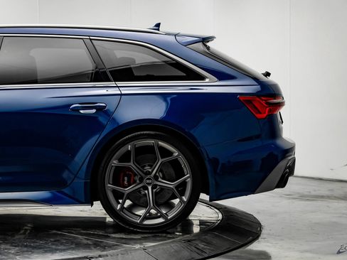 Used 2025 Audi RS 6 performance image 7