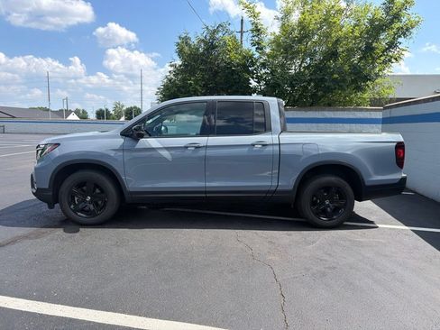 Certified 2023 Honda Ridgeline Black Edition image 2