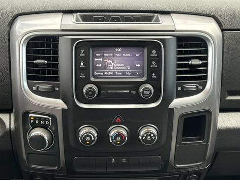 Used 2021 RAM 1500 Classic SLT RWD image 12