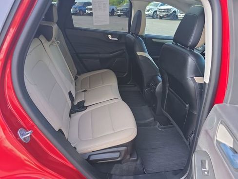 Used 2022 Ford Escape SEL w/ Technology Package FWD image 13