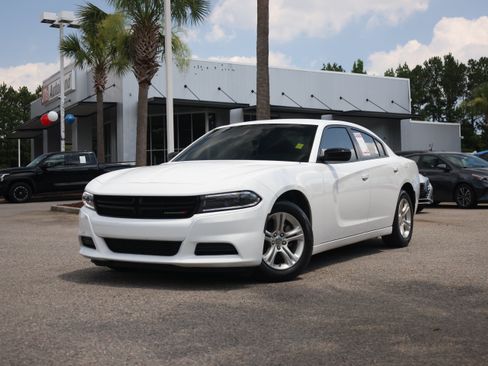 Used 2023 Dodge Charger SXT w/ Cold Weather Package RWD image 1