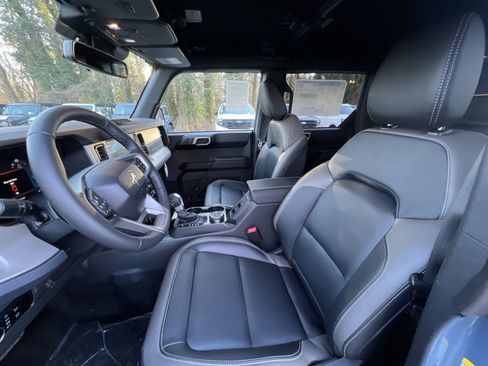 New 2025 Ford Bronco Outer Banks image 13