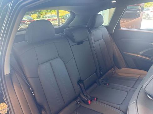 Used 2025 Audi Q5 Premium w/ Convenience Package AWD/4WD image 26