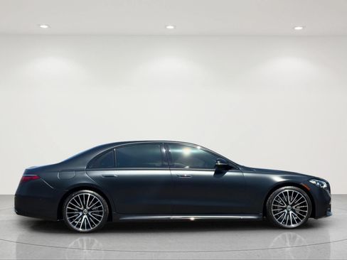 Certified 2023 Mercedes-Benz S 500 4MATIC image 6