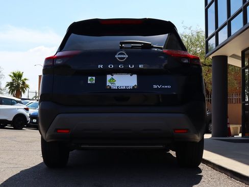 Used 2023 Nissan Rogue SV AWD/4WD image 12