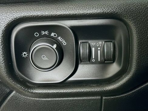 Used 2020 RAM 2500 Tradesman AWD/4WD image 10