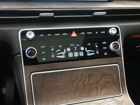 Used 2025 Genesis GV80 3.5T Advanced image 19