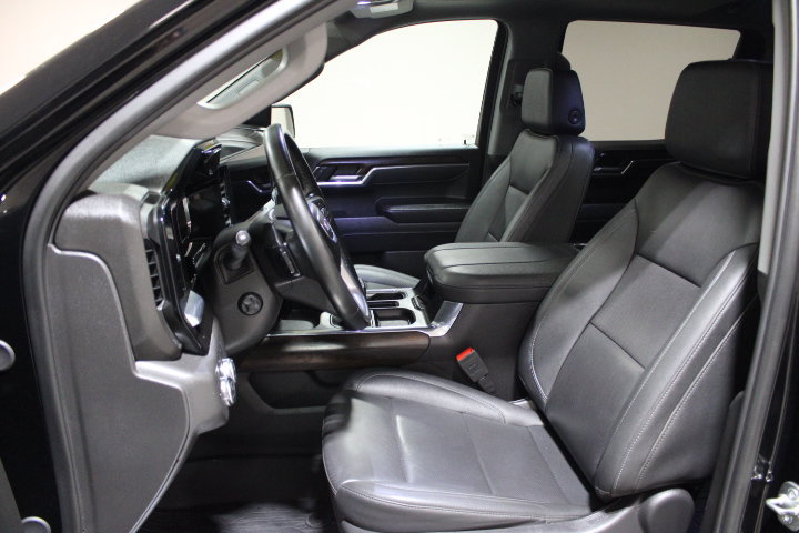 Used 2025 GMC Sierra 1500 SLT w/ SLT Premium Plus Package AWD/4WD image 20
