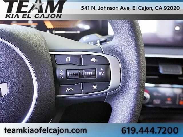 New 2026 Kia K5 LXS FWD image 38