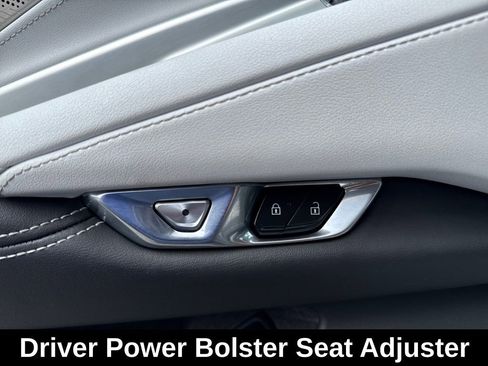 Used 2023 Chevrolet Corvette Stingray Preferred Cpe w/ 2LT image 22