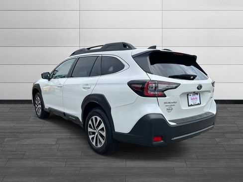 Certified 2025 Subaru Outback Premium w/ Popular Package #1A AWD/4WD image 5